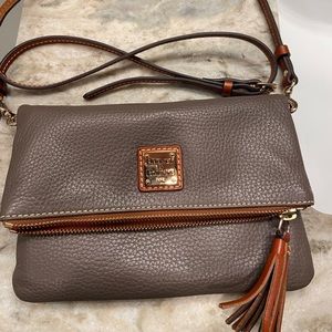 👛Dooney and bourke crossbody👛